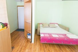 Квартира посуточно в Киеве на ул. Мельникова, 87